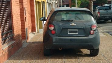 Uno de los vehículos detectados en infracción.