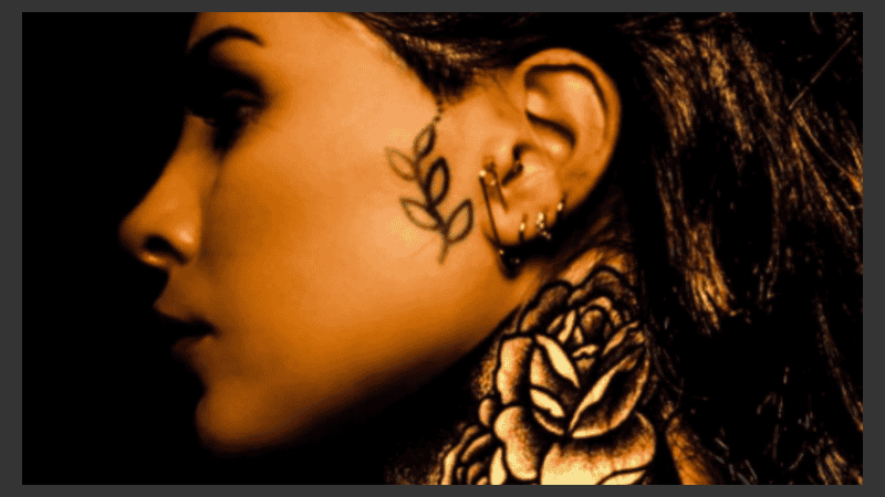 La hija de Marcelo Tinelli posó en ropa interior.