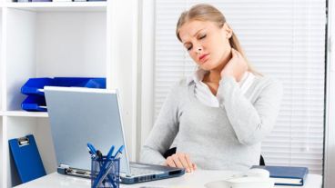 Los dolores del cuerpo son síntomas de malos hábitos realizados durante largo tiempo.