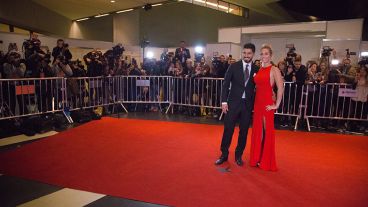 La alfombra roja se llenó de famosos este viernes en el City Center.