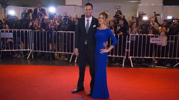 La alfombra roja se llenó de famosos este viernes en el City Center.