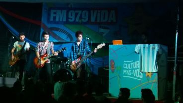 El grupo Anexo hizo delirar a los fans.