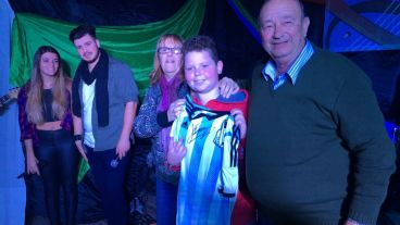 El ganador de la camiseta de la seleccion autografiada por Messi.