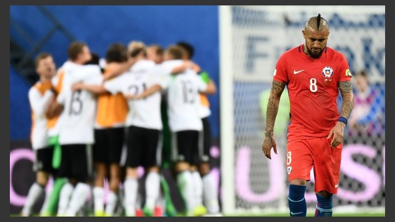 La decepción de Vidal en el gol germano.