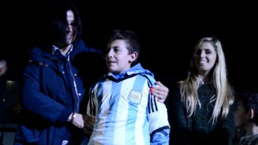 Benjamín, el ganador de la camiseta de la selección autografiada por Messi.