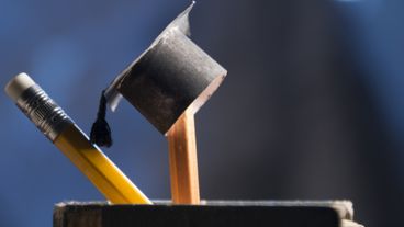 El objetivo del programa es mejorar las condiciones de empleabilidad para estudiantes y miembros de la comunidad local.