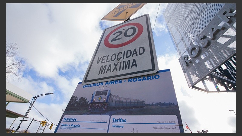 Más de 6 horas tarda el tren en hacer Rosario - Buenos Aires. (Alan Monzón/Rosario3.com)