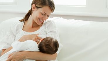 La lactancia materna también se asocia a unos menores niveles de colesterol, presión arterial y azúcar en sangre tras el embarazo.