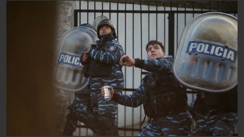 Una de las imágenes del desalojo que circuló por las redes sociales. 