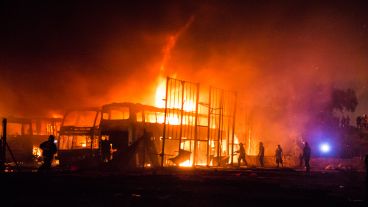 Arduas tareas para controlar el siniestro.