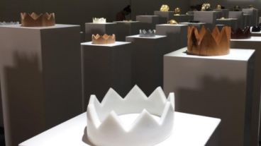 Las coronas, previo a un momento para el olvido.