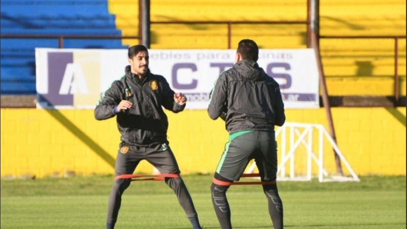 Los jugadores canallas en el comienzo de los trabajos.