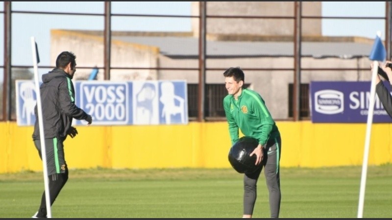 El chileno Alfonso Parot, la única cara nueva canalla.