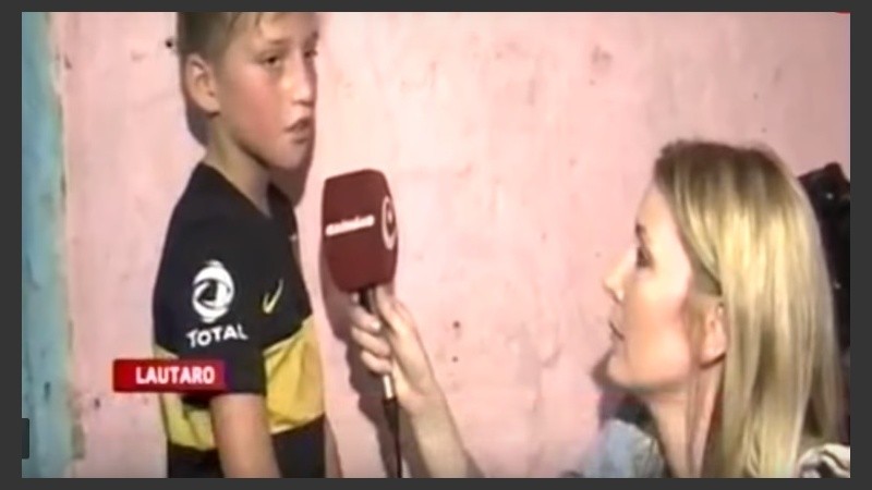 Lautaro hizo llorar a la movilera de Crónica. 