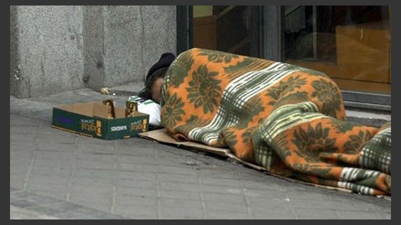 Son muchas las personas que viven en la calle en Rosario. 