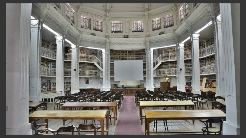 La Biblioteca Argentina cuenta con la Sala Infantil que ofrece un inmenso catálogo de libros para niños y material pedagógico, juegos y espacios para aprender.