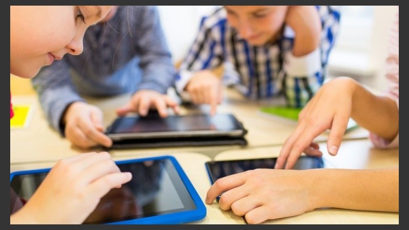 Acercar a los niños a la ciencia puede ser una tarea sencilla de la mano de la tecnología. 