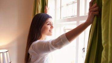 El aporte de aire exterior debe ser suficiente para diluir los contaminantes que afecten a nuestra salud.