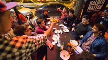 Bares llenos este jueves de festejos.