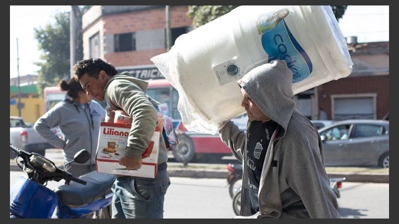 El ladrón sustrajo un calefón, una estufa eléctrica y un acolchado.