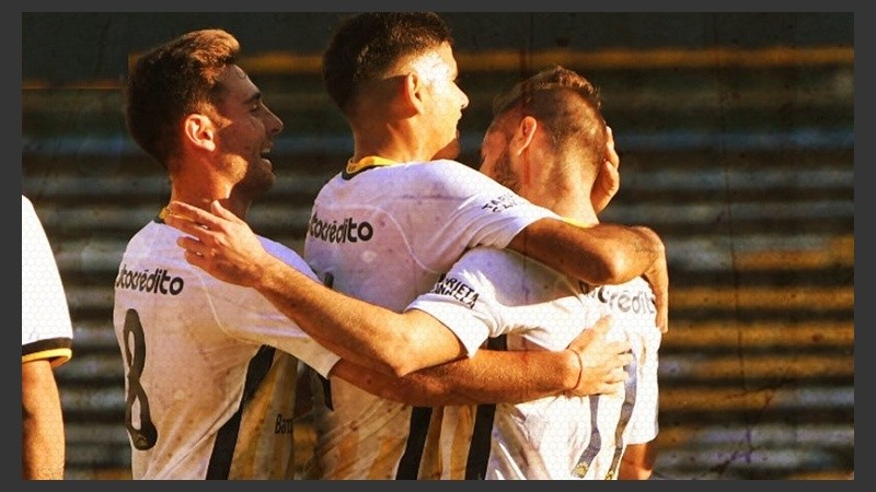 Los juveniles de Central avanzaron en la Copa Santa Fe.