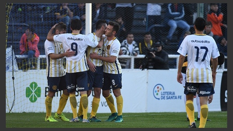 Los juveniles de Central avanzaron en la Copa Santa Fe.