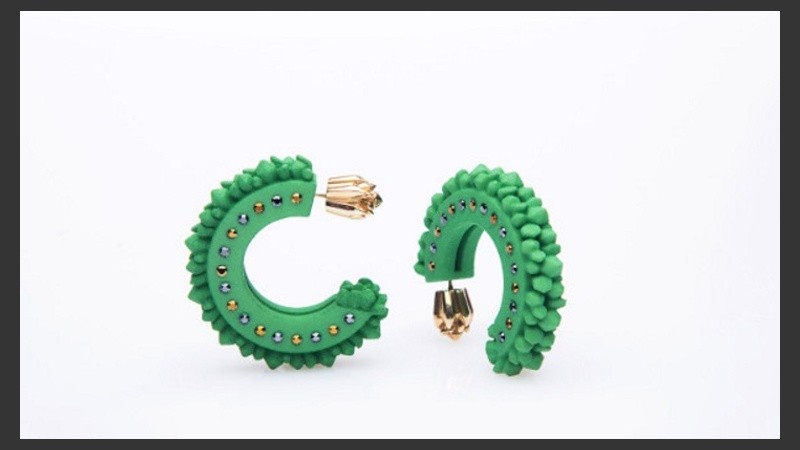 Estas colecciones son de plástico fuerte, flexible y de acero inoxidable.