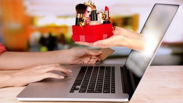 Cada vez son más los sitios online que ofrecen artículos de marcas prestigiosas a un precio accesible.