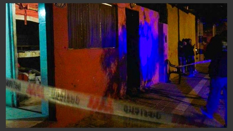 Anoche. La escena del crimen, vallada por la policía.