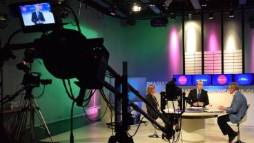 El debate fue de casi una hora.