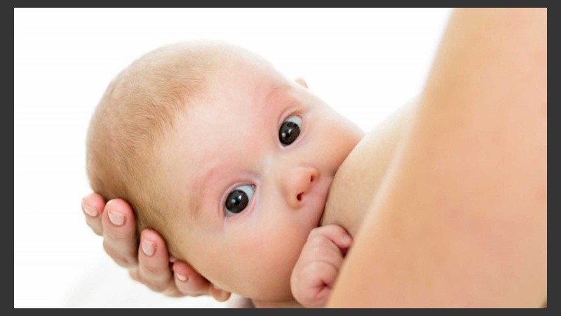 La tasa de lactancia materna es de un 46 % para los bebés de entre 12 y 23 meses de edad.