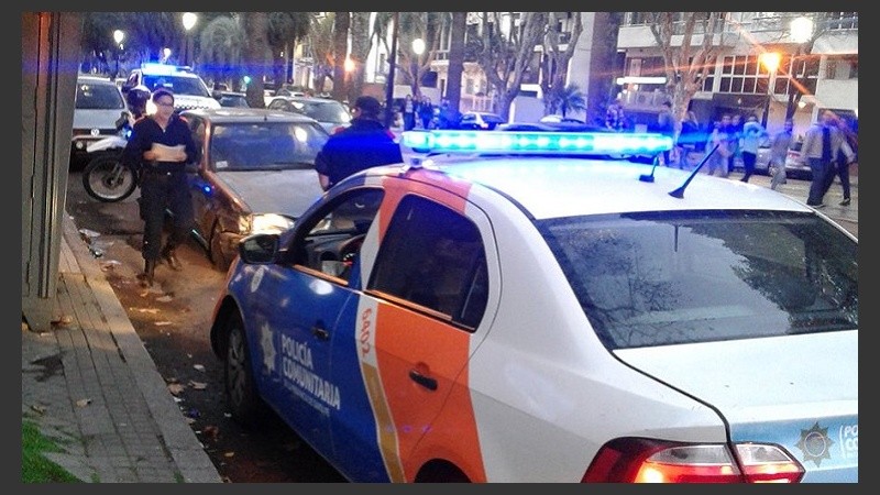 Policías y agentes de Tránsito intervinieron después del choque.