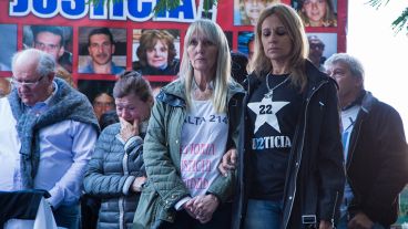 Familiares de las víctimas en el acto de este domingo a 4 años de la explosión.