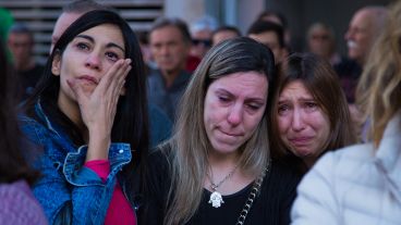 Dolor tras el toque de sirenas recordando la explosión.