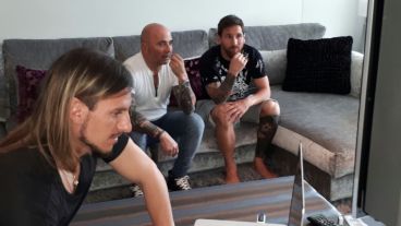 Sampaoli, Messi y Beccacece dialogaron en Castelldefels.