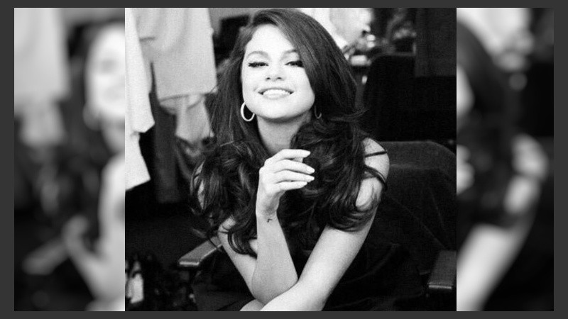  Selena Gómez produjo recientemente la controvertida serie “13 Reasons Why” de la plataforma digital Netflix 