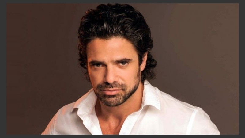 Marcela Kloosterboer se queda sin “galán.”  Castro será parte de “Simona”, la nueva ficción de Pol-Ka, Allí será el padre de Ángela Torres.