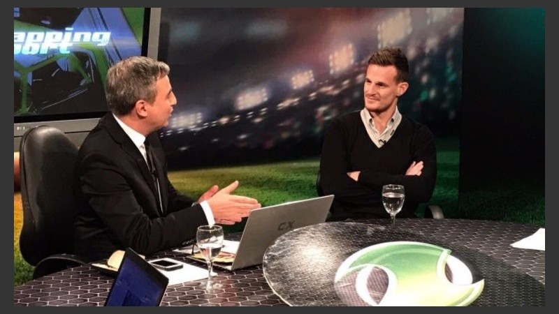 Cetto, en una visita a los estudios de El Tres.