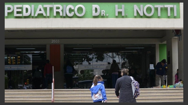 Los médicos del hospital Notti constataron el embarazo.