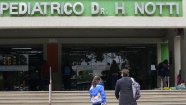 Los médicos del hospital Notti constataron el embarazo.
