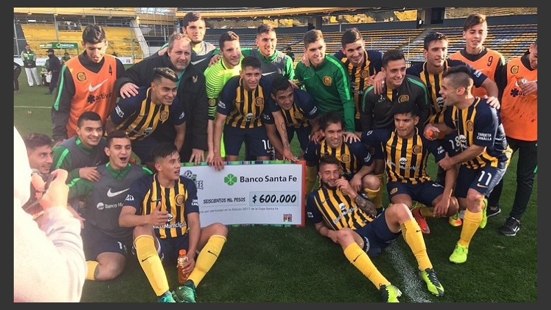 Cheque y pasaje a la final para los chicos de Arroyito.