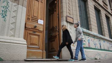 El día acompañó y los votantes llegaron desde temprano a las urnas. (Rosario3.com)