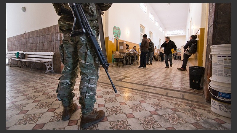Seguridad en una de las escuelas de Rosario