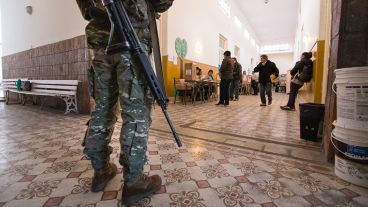 Seguridad en una de las escuelas de Rosario