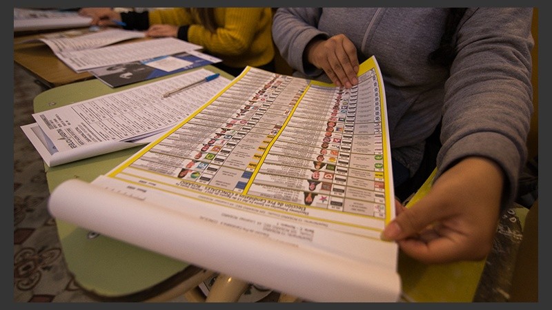 La boleta única permite ver a todos los candidatos en una sola papeleta.