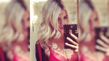 "Quedate con el que te baje la tanga, lo de la luna es todo chamuyo", escribió Wanda.