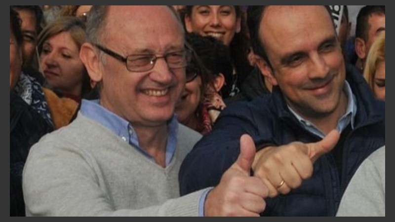 Cantard votando en Santa Fe