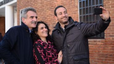 Sukerman y López junto a Rossi, precandidato a diputado.
