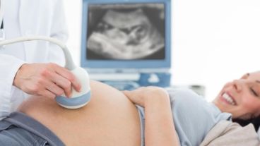 Los exámenes prenatales permiten establecer el riesgo de que el bebé esté afectado por una enfermedad de cromosomas.