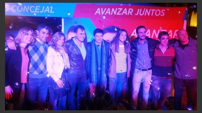 El festejo del oficialismo en la ciudad de San Lorenzo. 